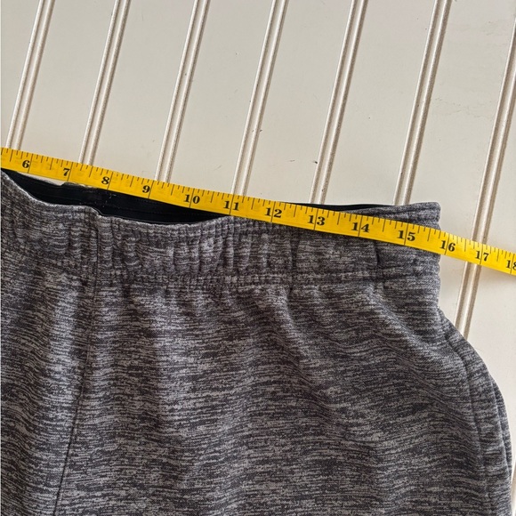 Adidas Gray Sweatpants with Elastic Waistband and Mélange Texture - Picture 9 of 11